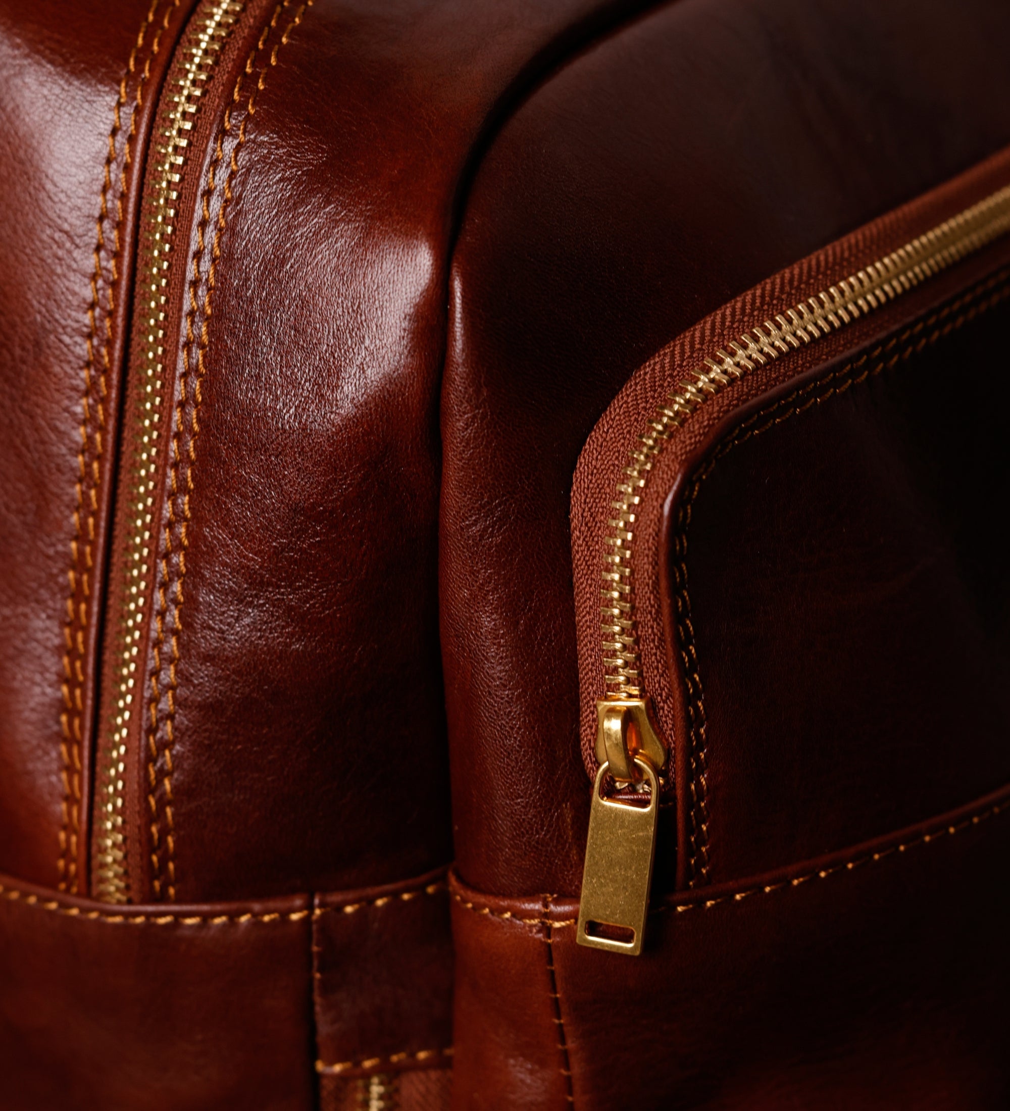 Leather Travel Backpack for Women - L.A. Confidential