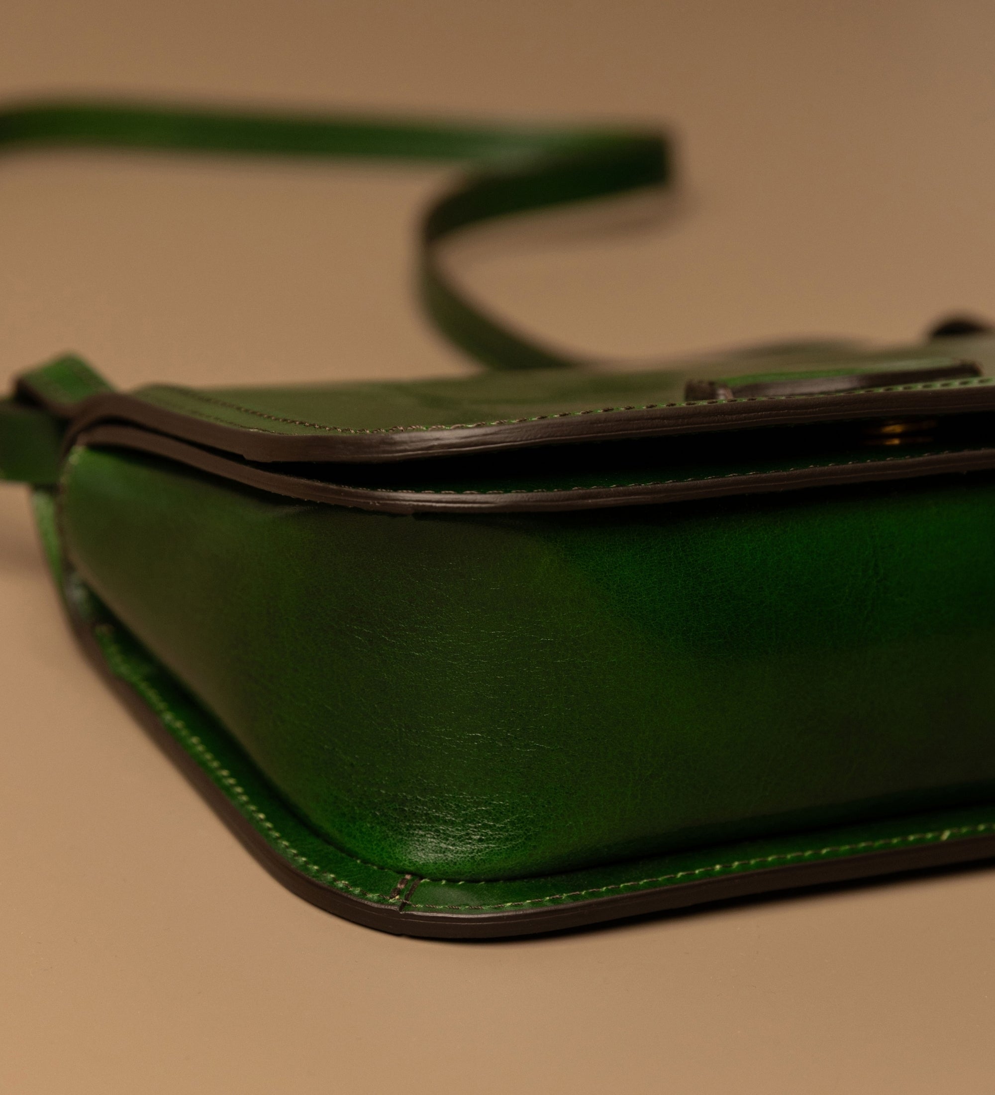 Leather Crossbody Bag for Women - Il Piacere