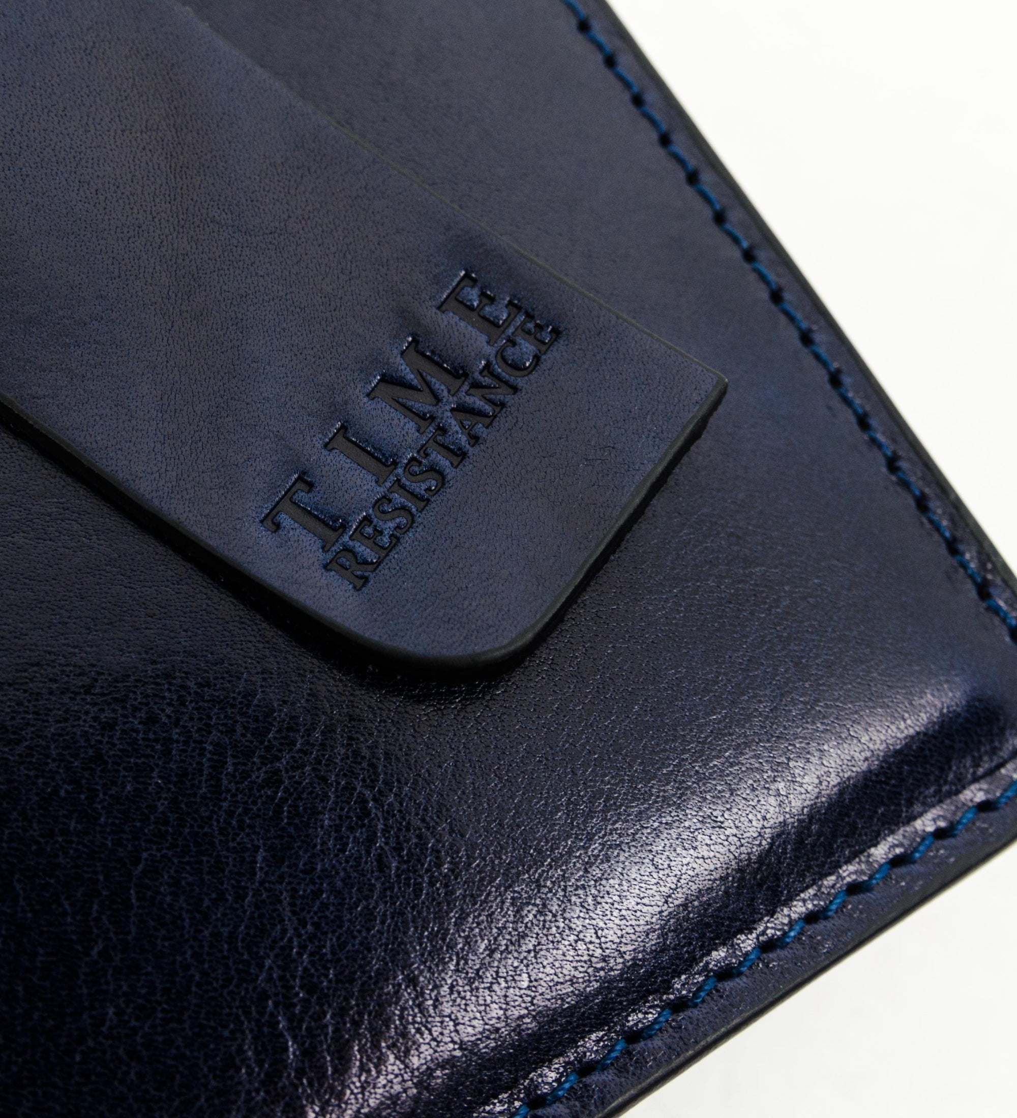 Womens Leather Journal with Refillable A5 Notepad - The Diary of a Nobody