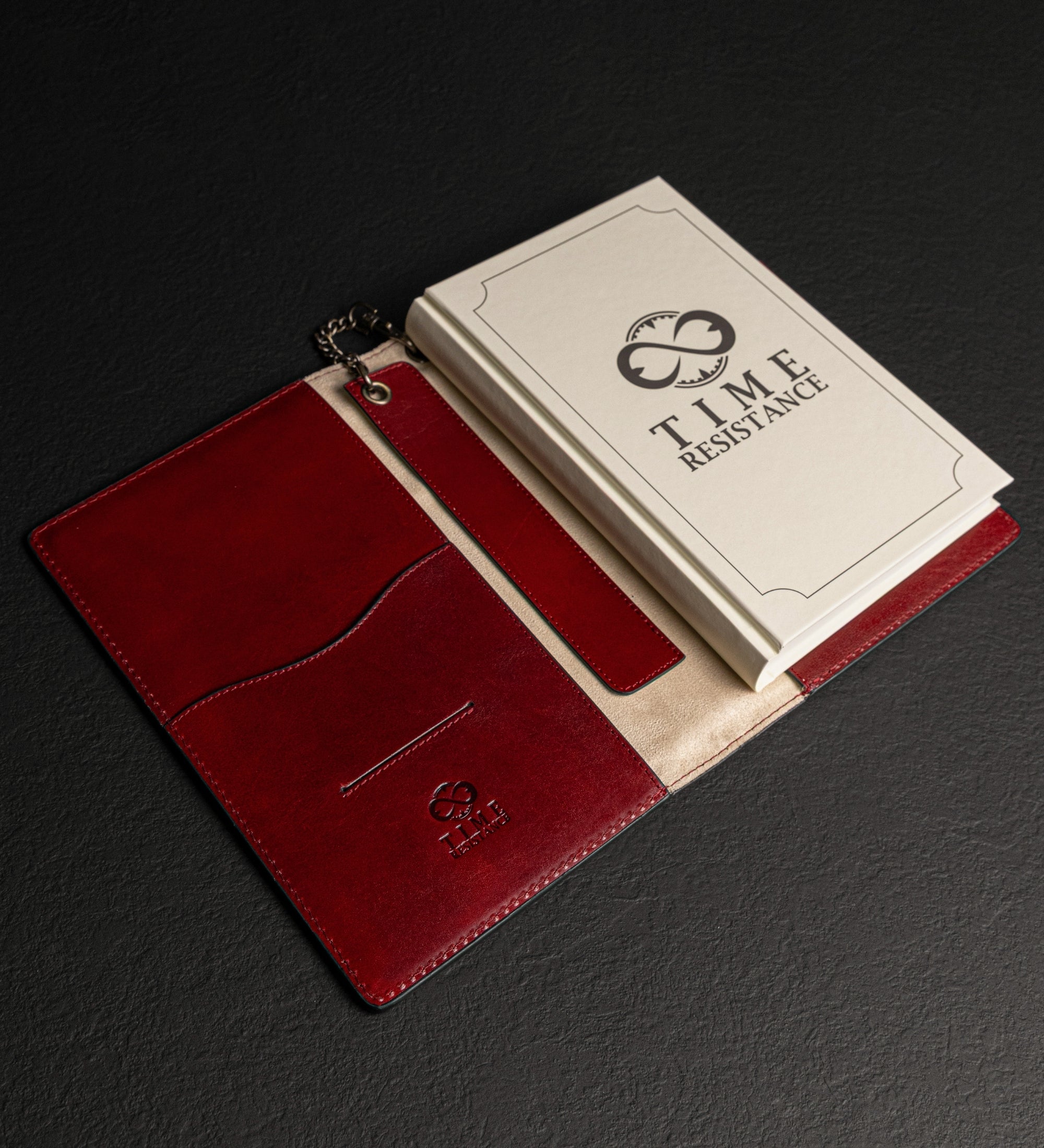 Womens Leather Journal with Refillable A5 Notepad - The Diary of a Nobody