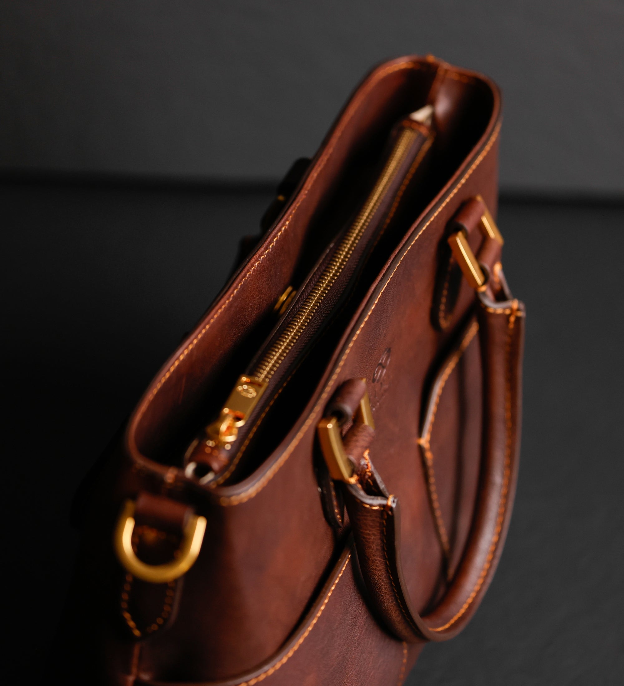 Womens Leather Handbag Shoulder Bag - Camilla