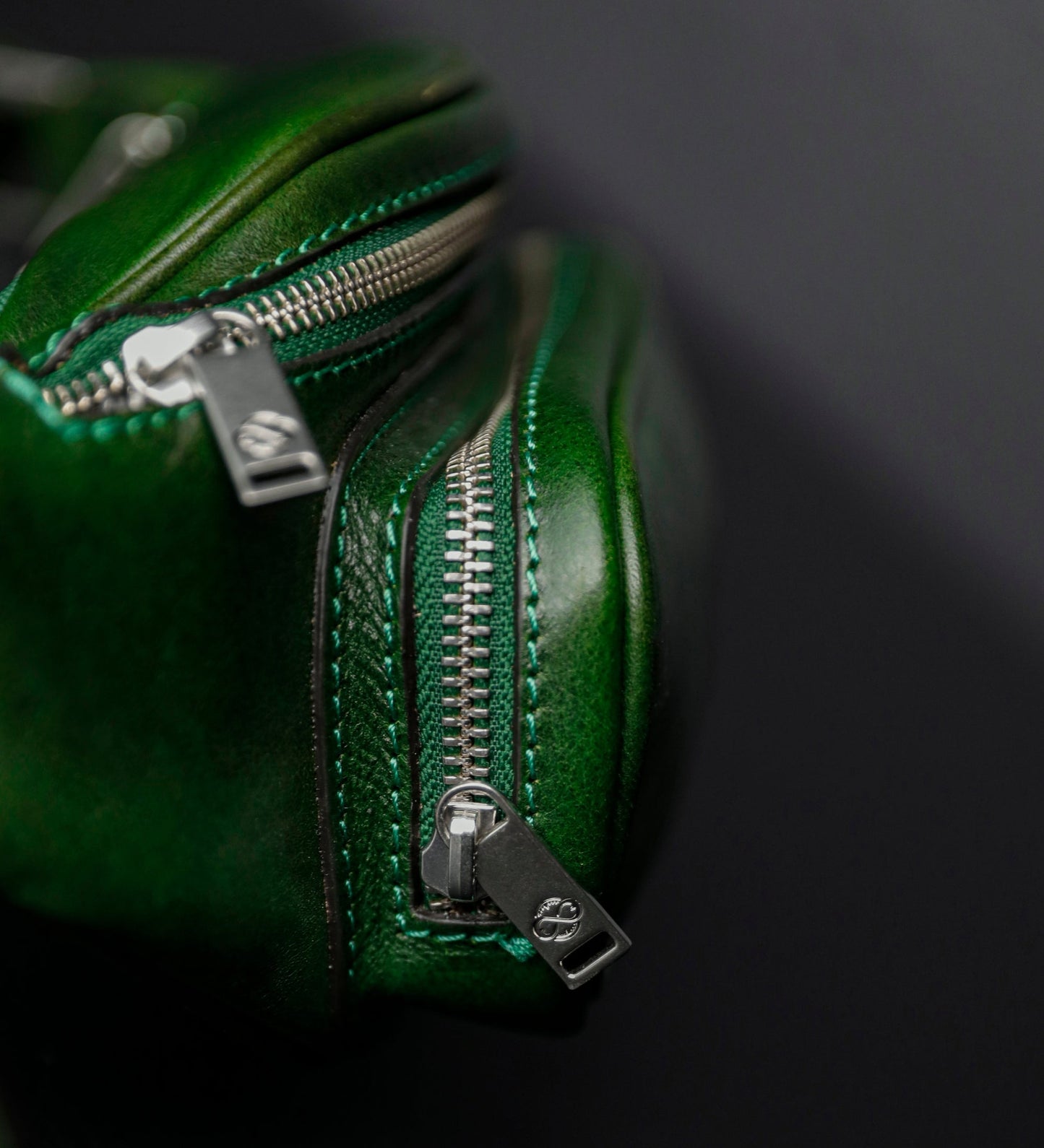 Sac banane en cuir - Independent People