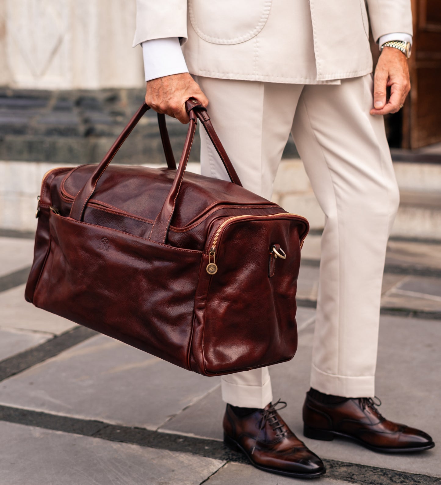 Große Duffle Bag aus italienischem Leder - The Hitchhikers Guide to the Galaxy