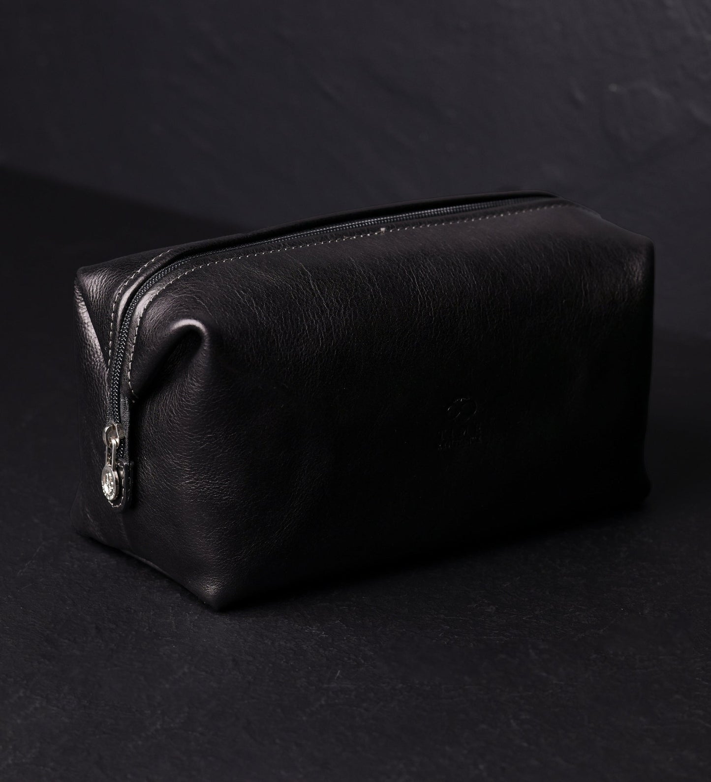 Trousse de toilette en cuir - Four Past Midnight