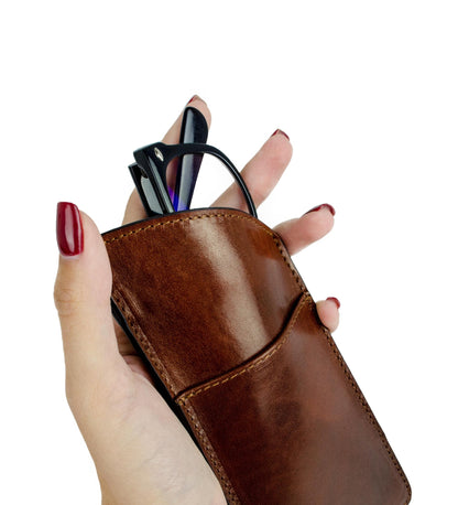 Leather Glasses Sleeve for Women - One Hundred Years of Solitude