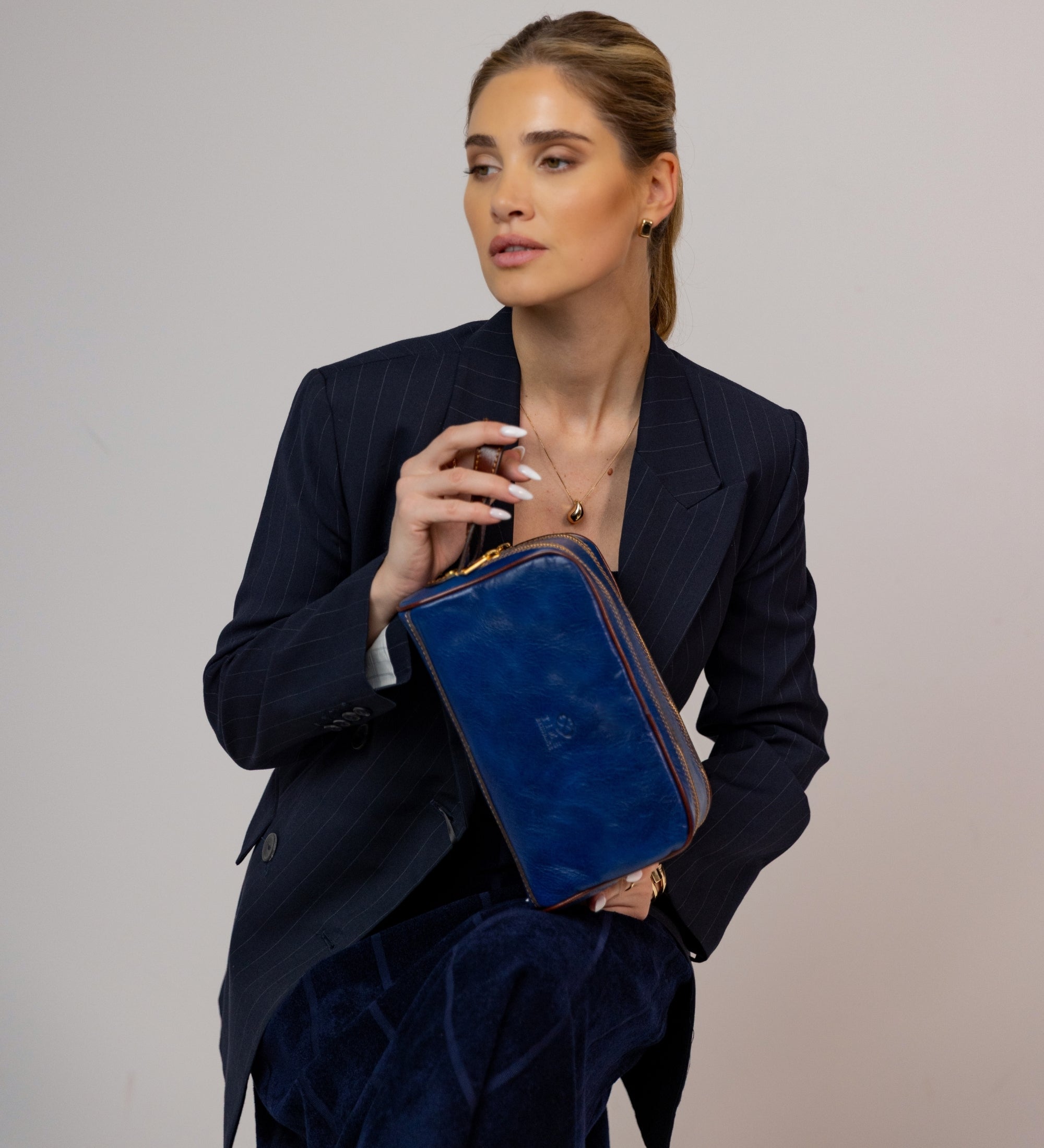 Womens Leather Cosmetic Bag Dopp Kit - All the Kings Men