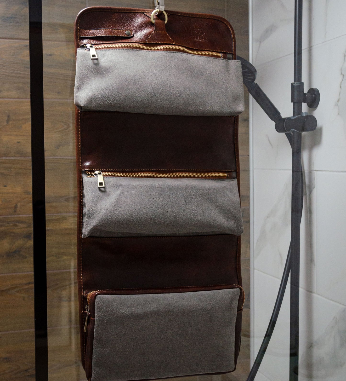 Trousse de toilette à suspendre en cuir - Dracula