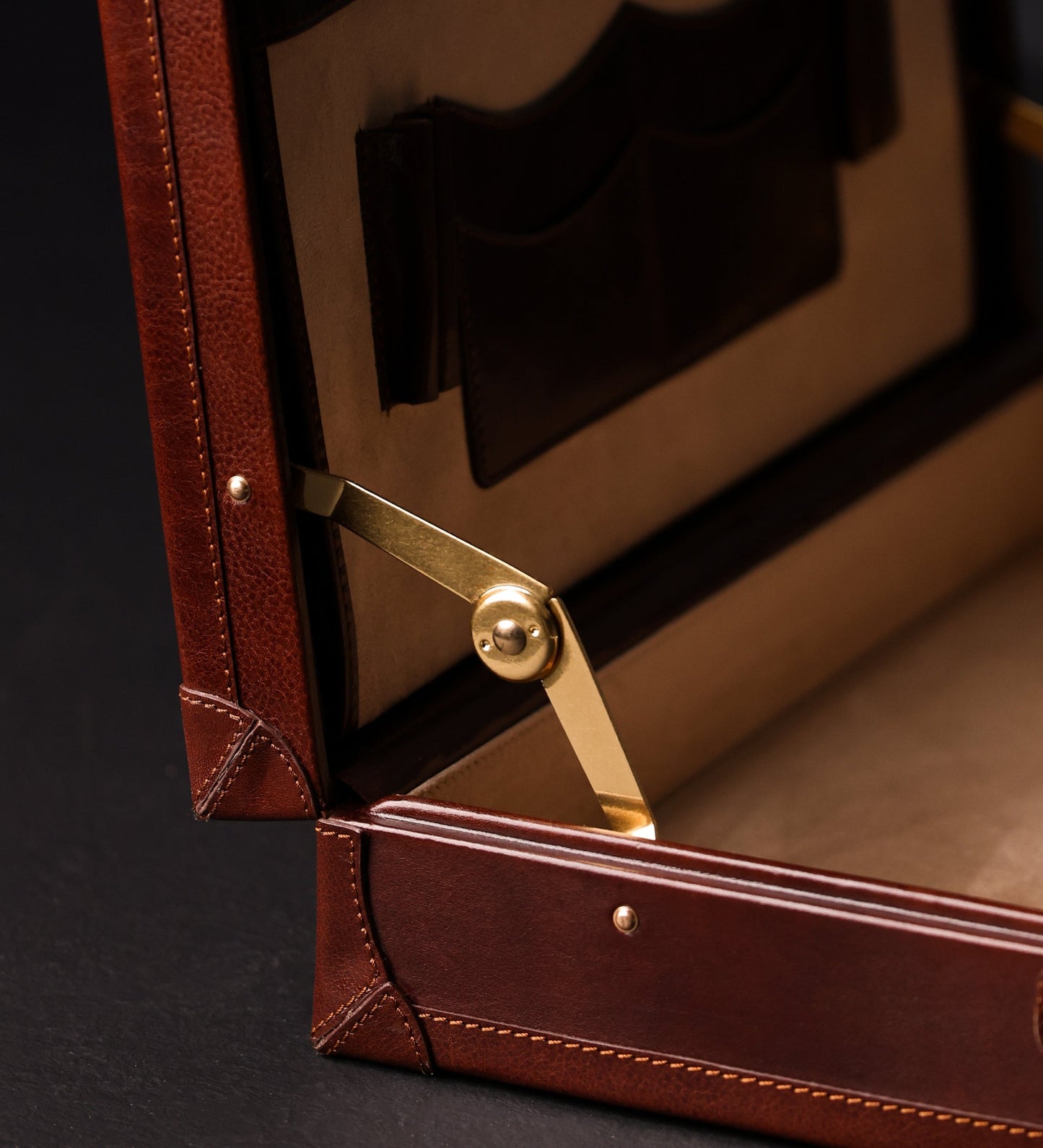Grand attaché-case en cuir Porte-documents - Parade's End