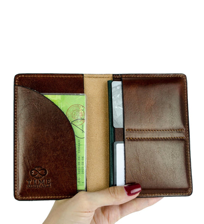 Small Leather Passport Holder for Women - Gulliver's Travels