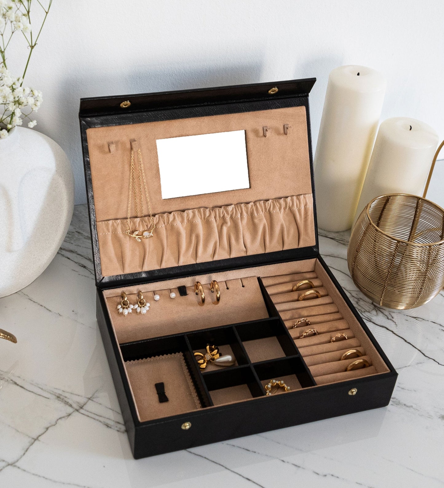 Boîte à bijoux et accessoires en cuir - The Line of Beauty