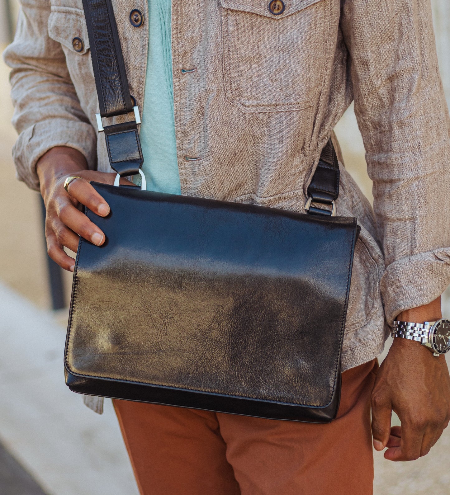 Leder Messenger Bag - A Room with a View