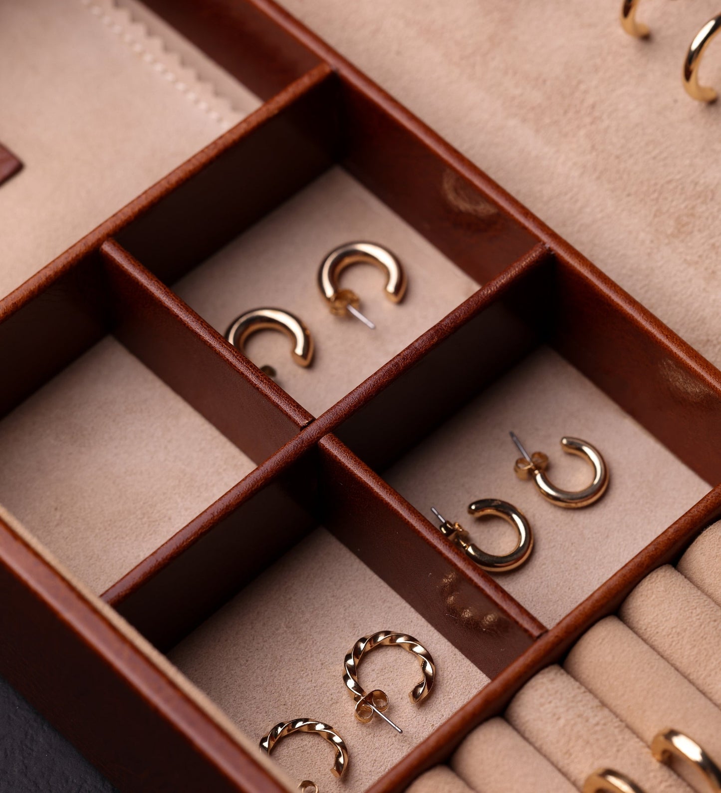 Boîte à bijoux et accessoires en cuir - The Line of Beauty