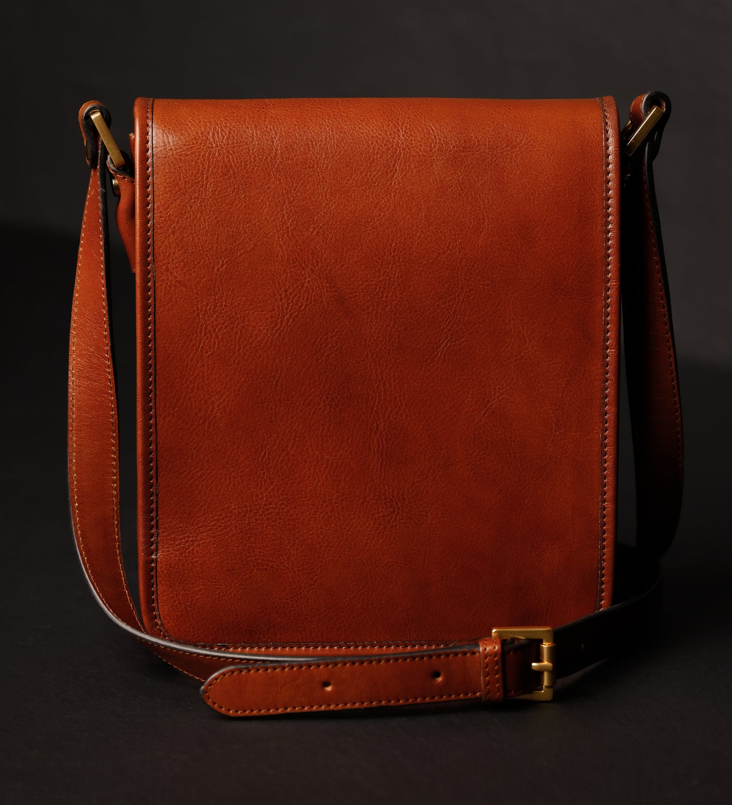 Kleine Leder-Messenger Bag - On The Road