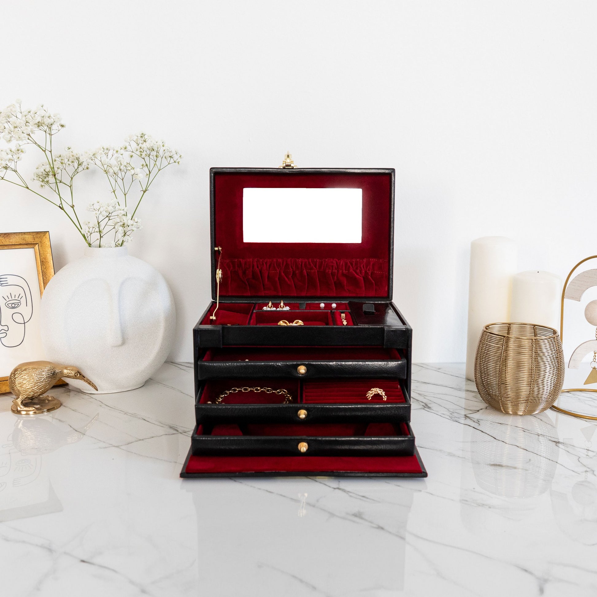 Large Leather Jewelry Box - The Portrait of a Lady Accessories Time Resistance   