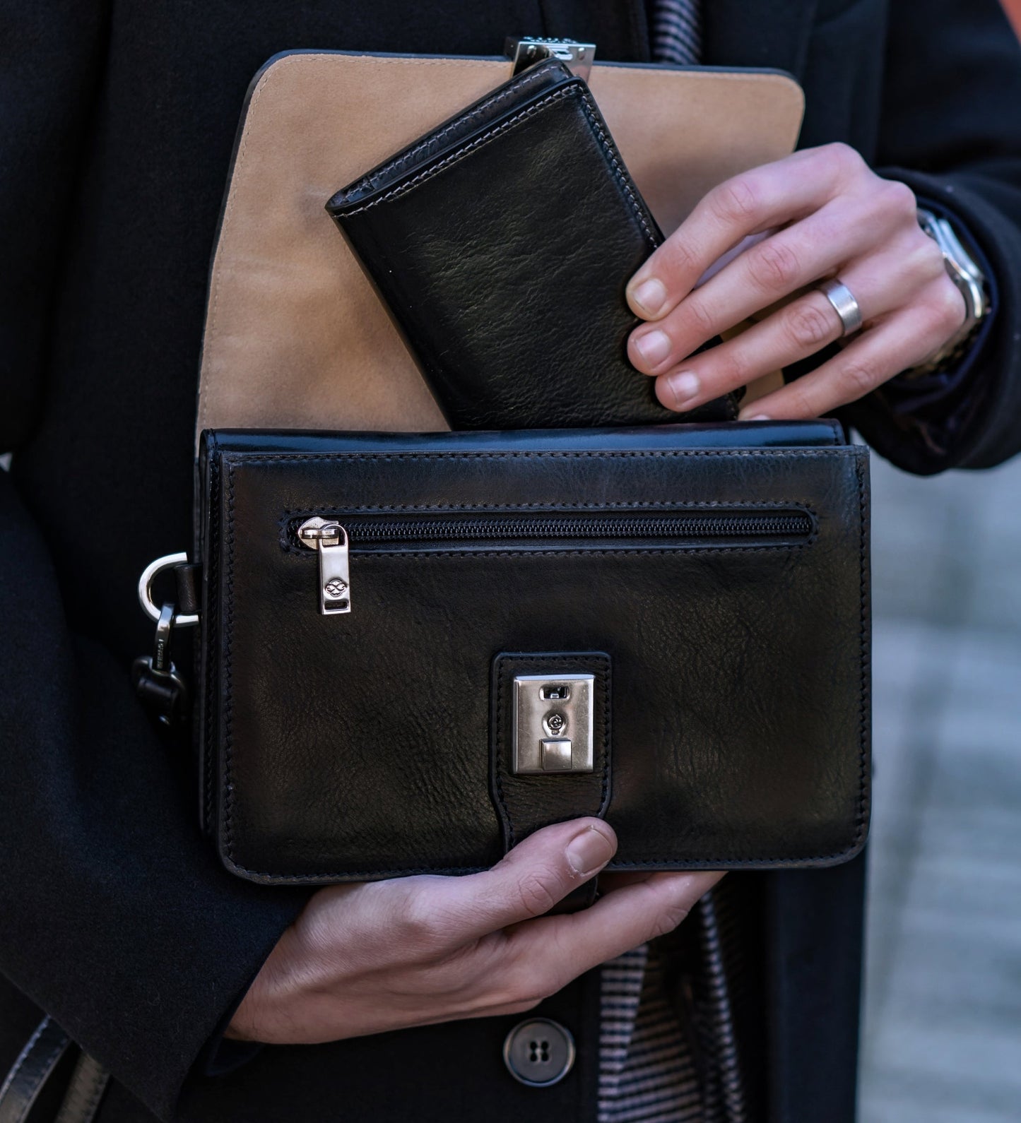 Pochette en cuir - Le Faucon maltais