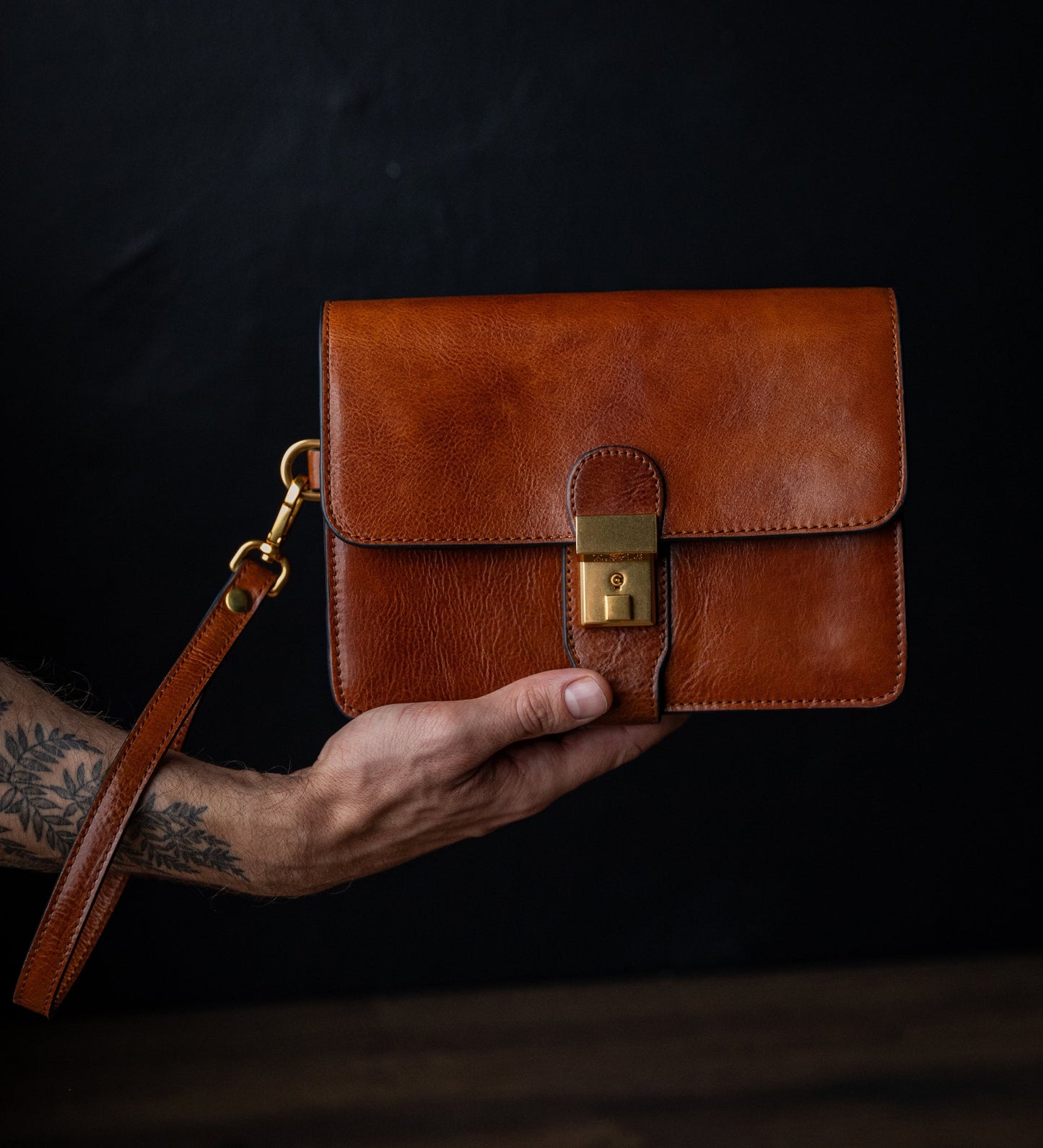 Pochette en cuir - Le Faucon maltais