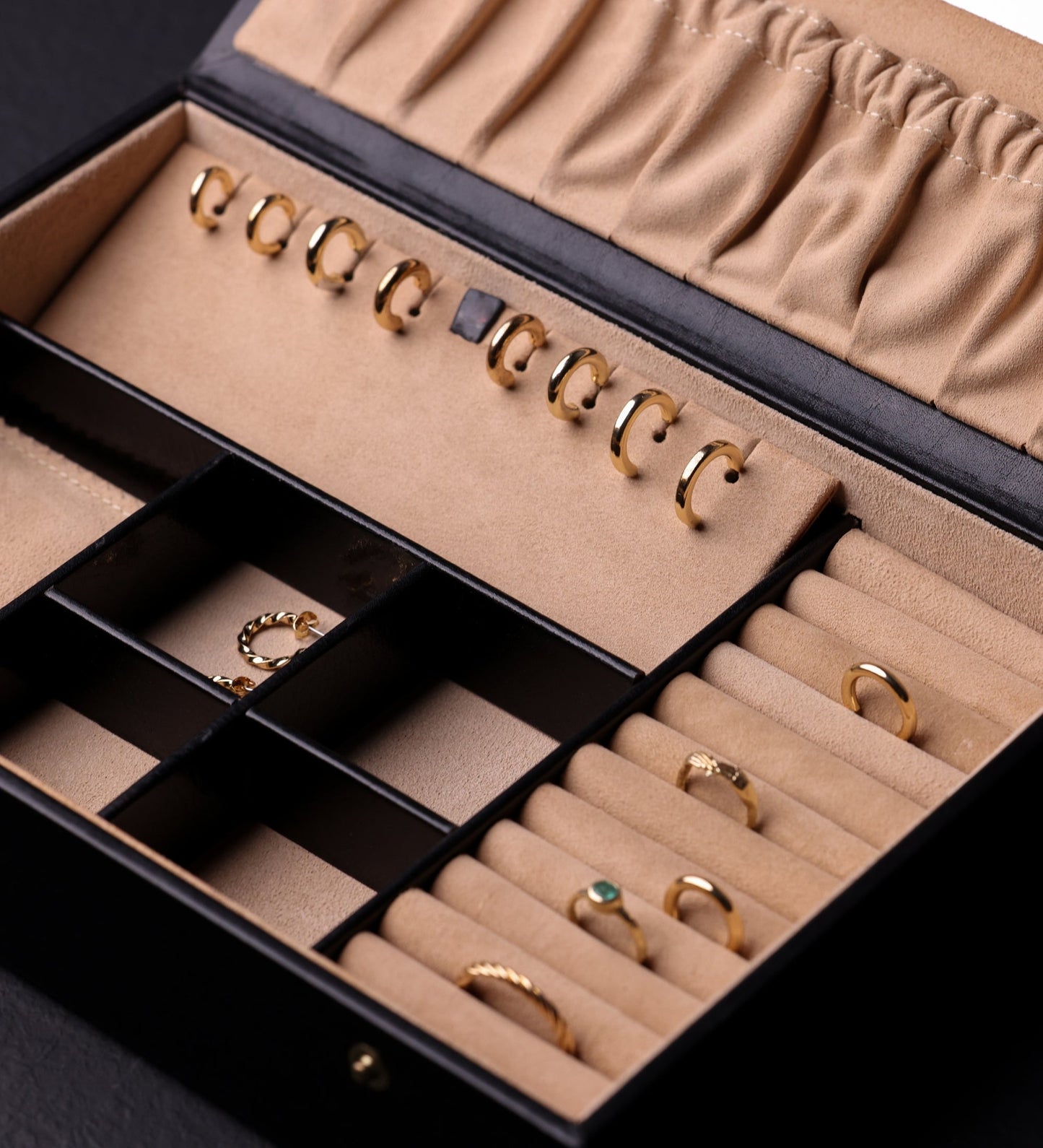 Boîte à bijoux et accessoires en cuir - The Line of Beauty
