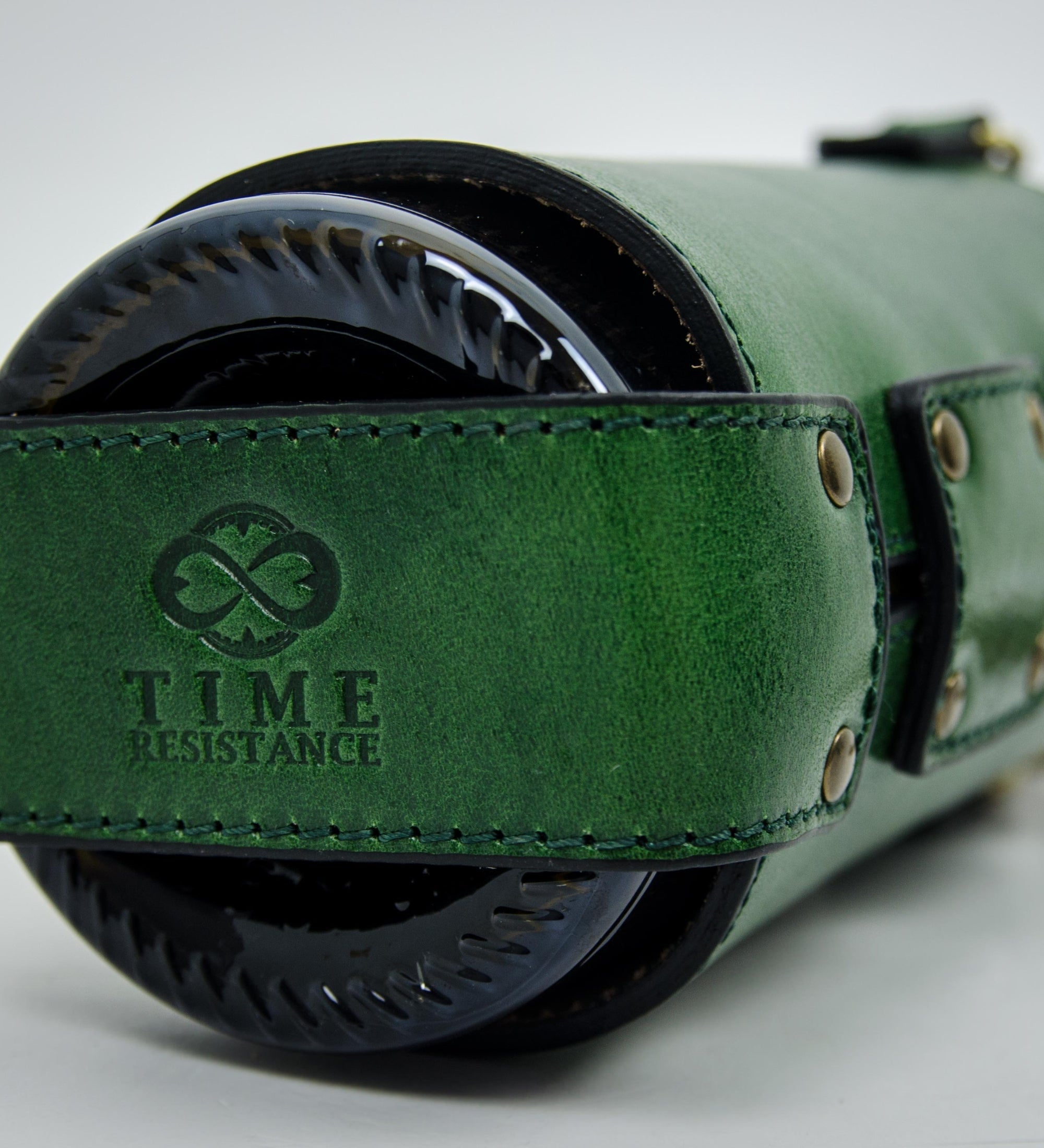 Leather Wine Tote for Women - Saving Grapes