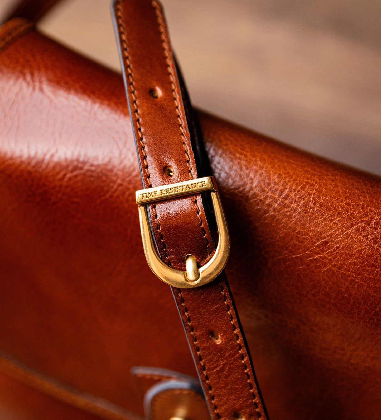 Sac en cuir pour le corps - Women In Love
