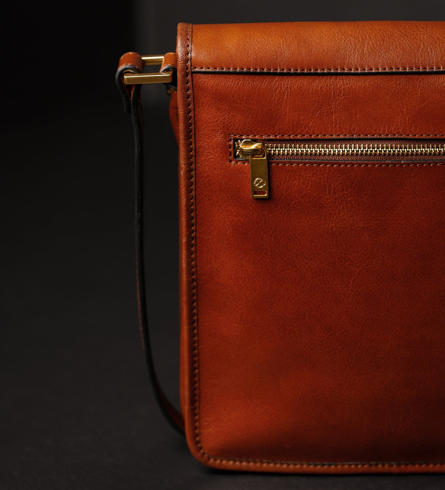 Kleine Leder-Messenger Bag - On The Road