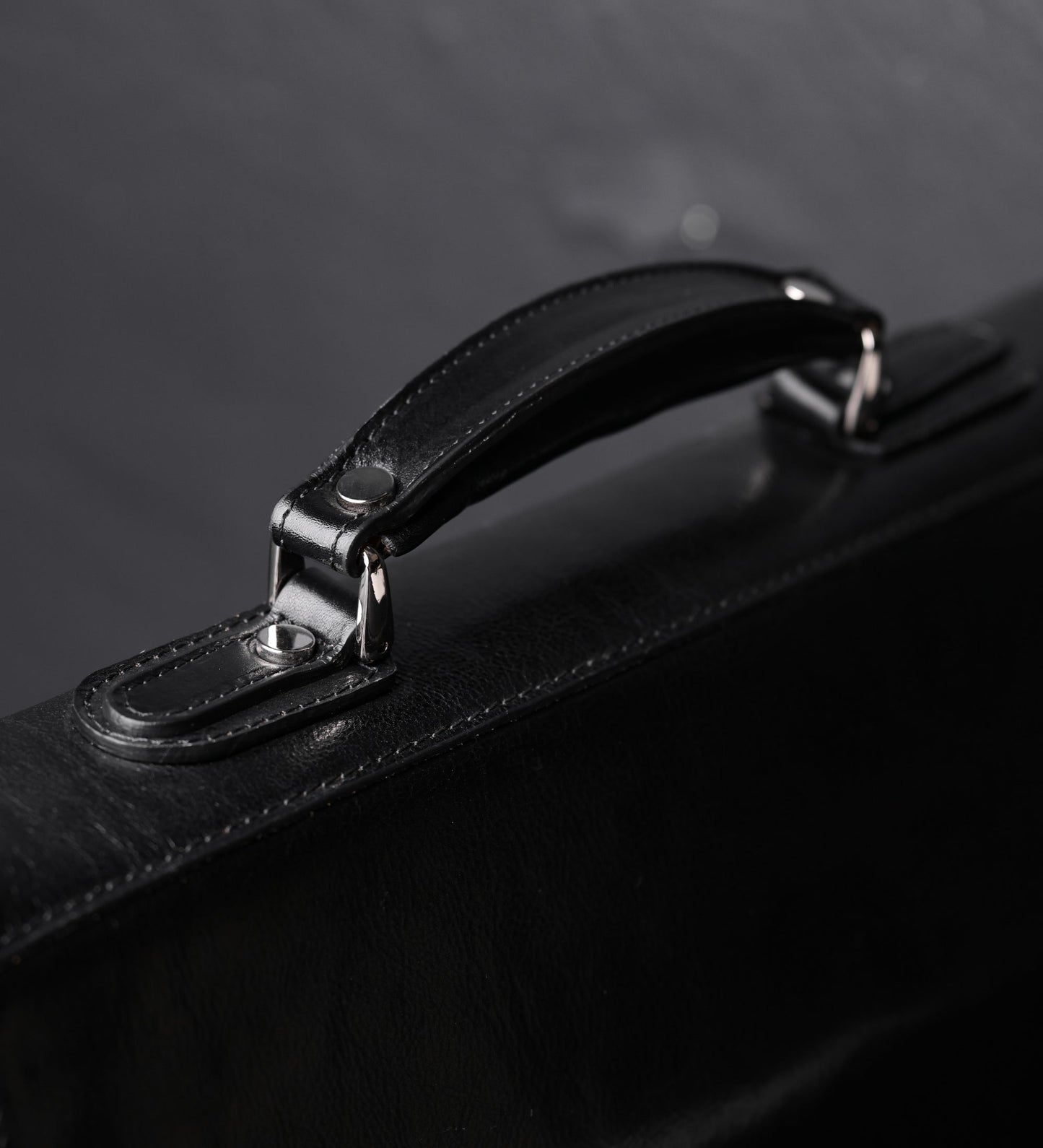 Sacoche en cuir pour ordinateur portable - Illusions