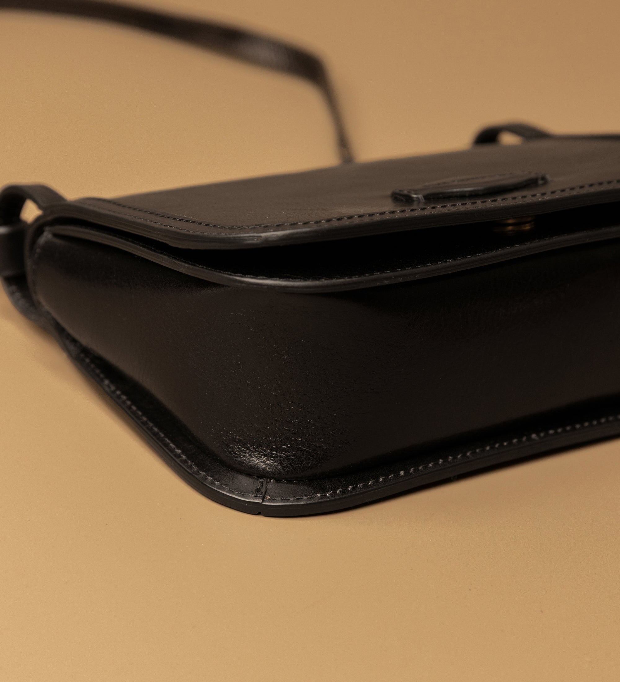 Leather Crossbody Bag for Women - Il Piacere