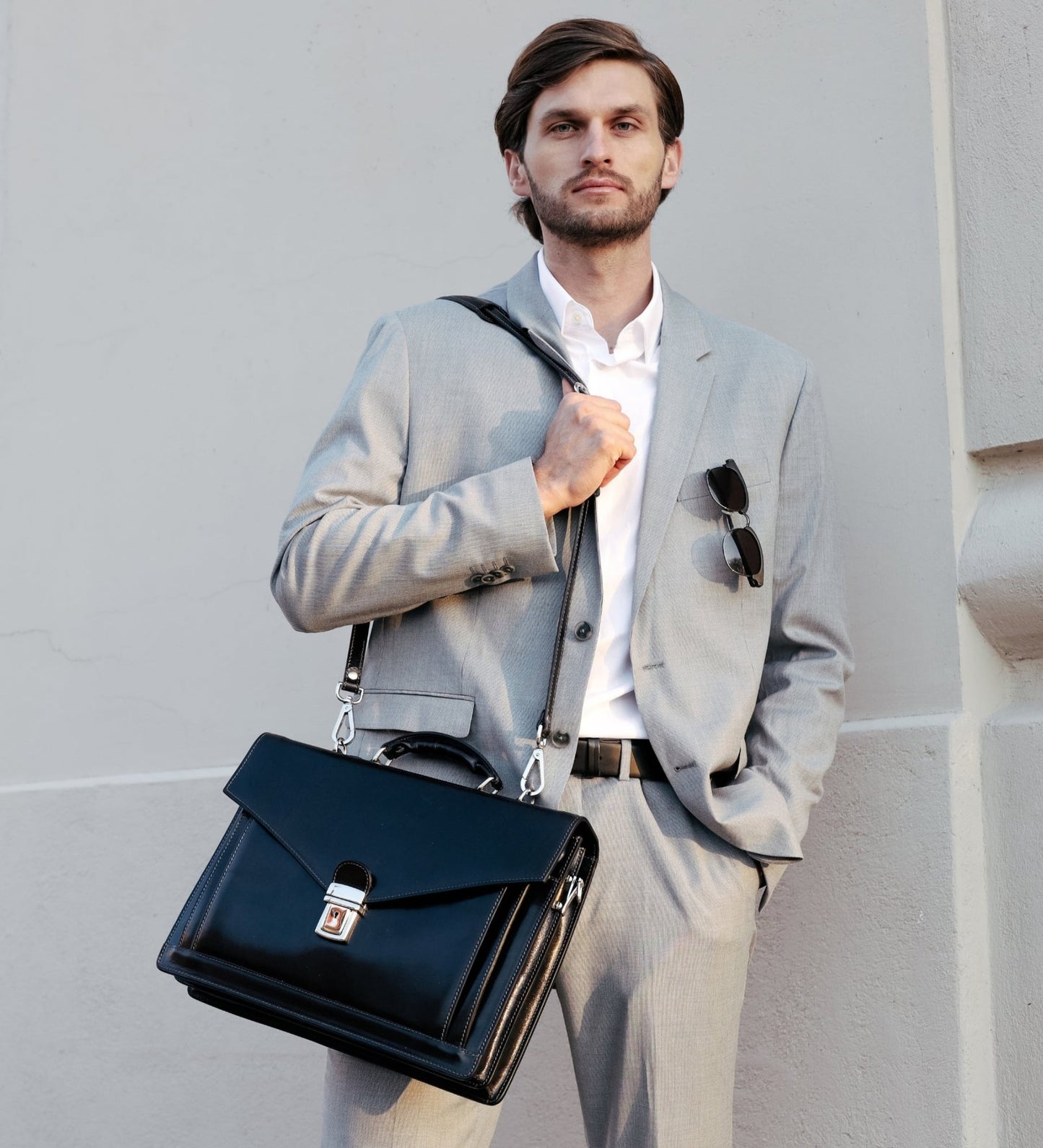 Porte-documents en cuir au design classique - The Magus