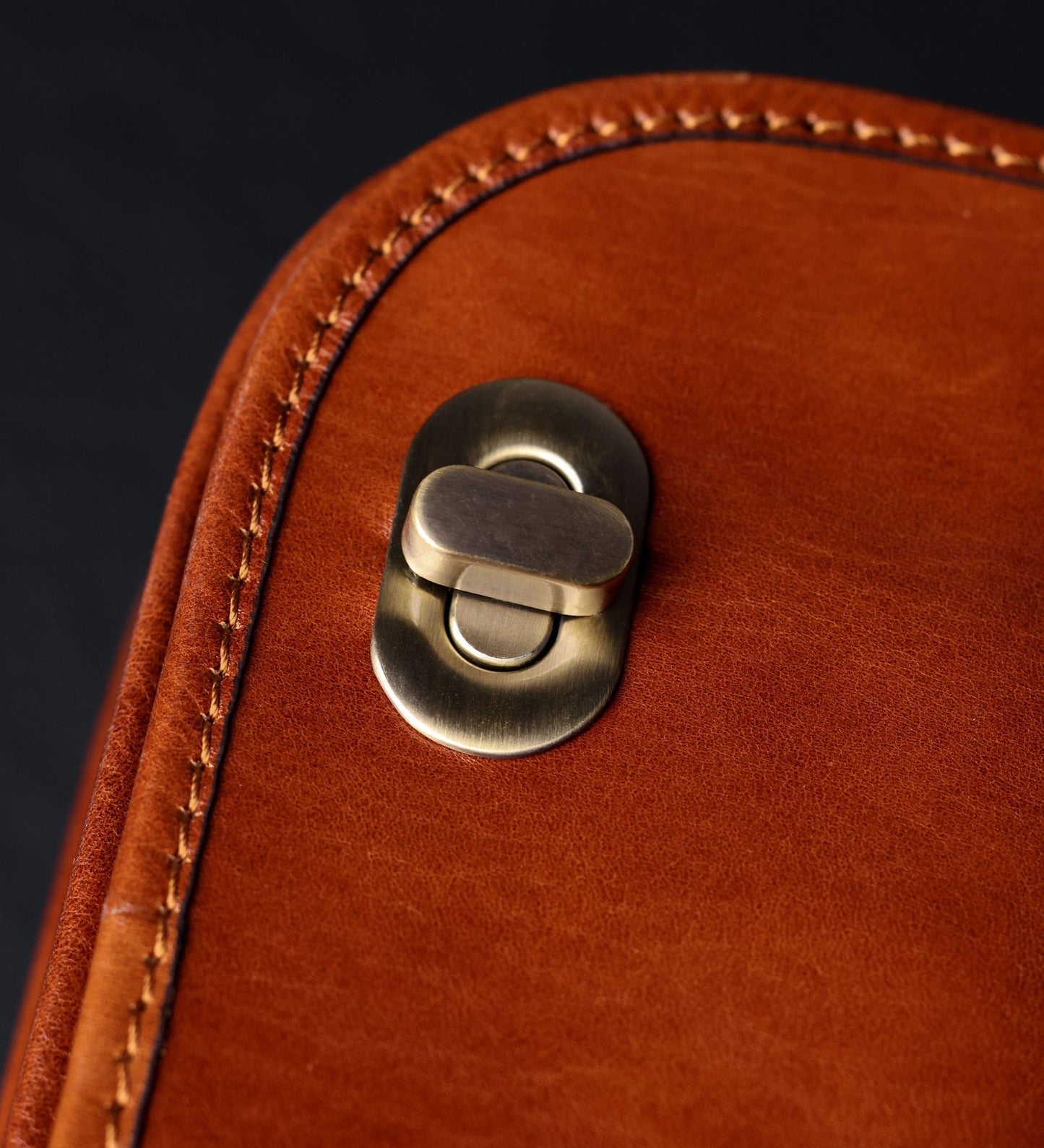 Sacoche en cuir pour ordinateur portable - Illusions