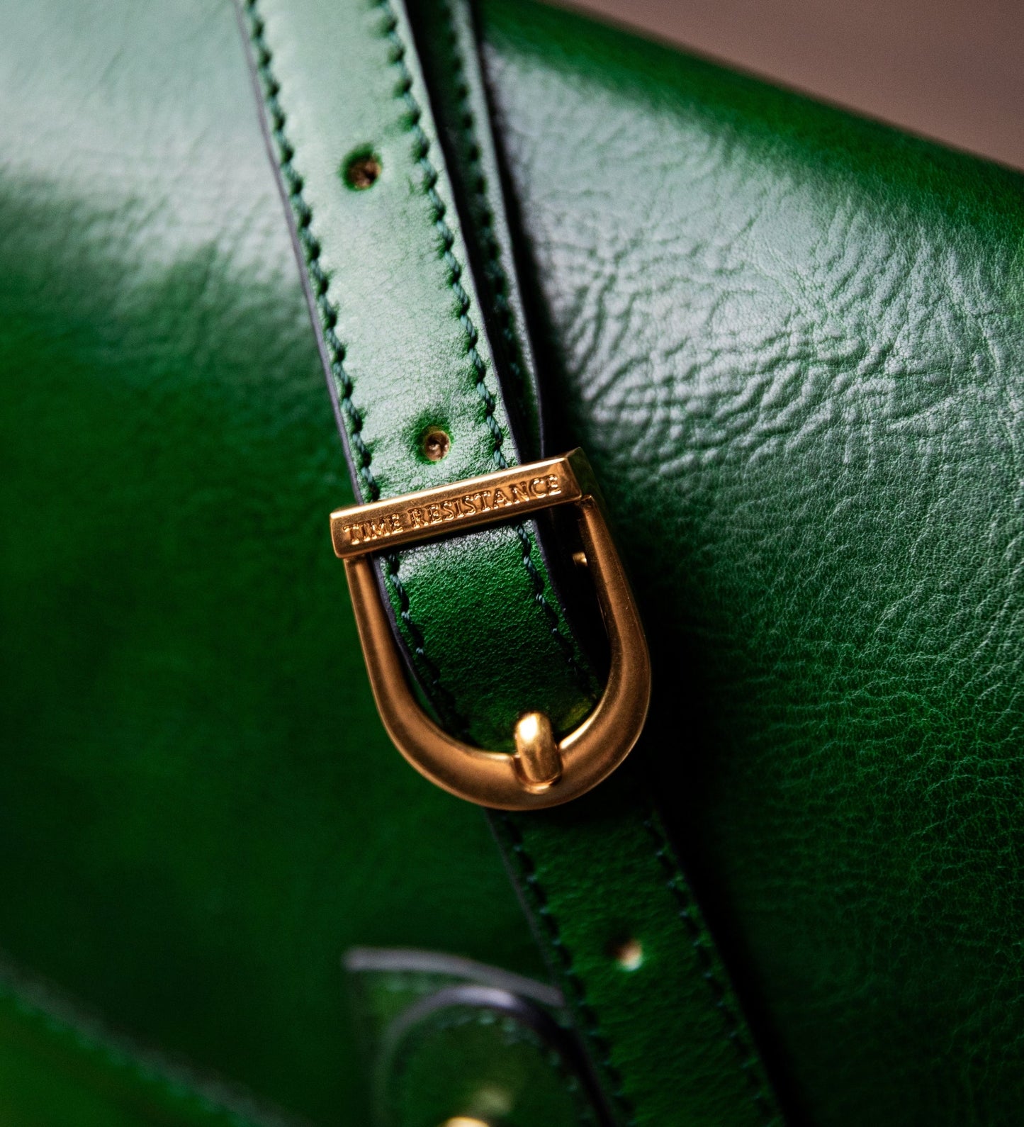 Sac en cuir pour le corps - Women In Love