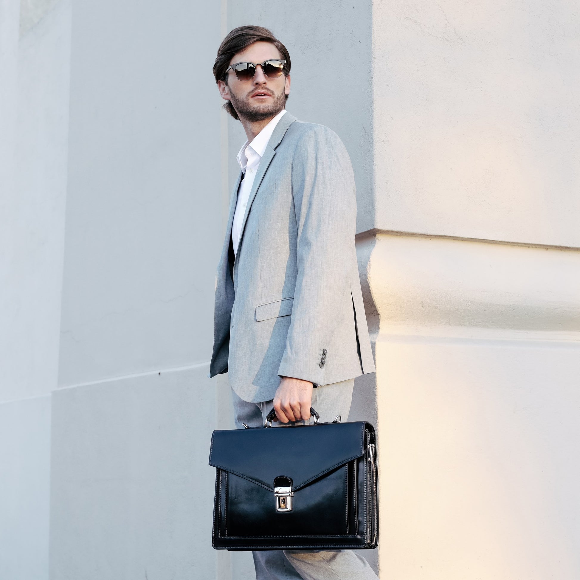 Classic Design Leather Briefcase - The Magus Briefcase Time Resistance   