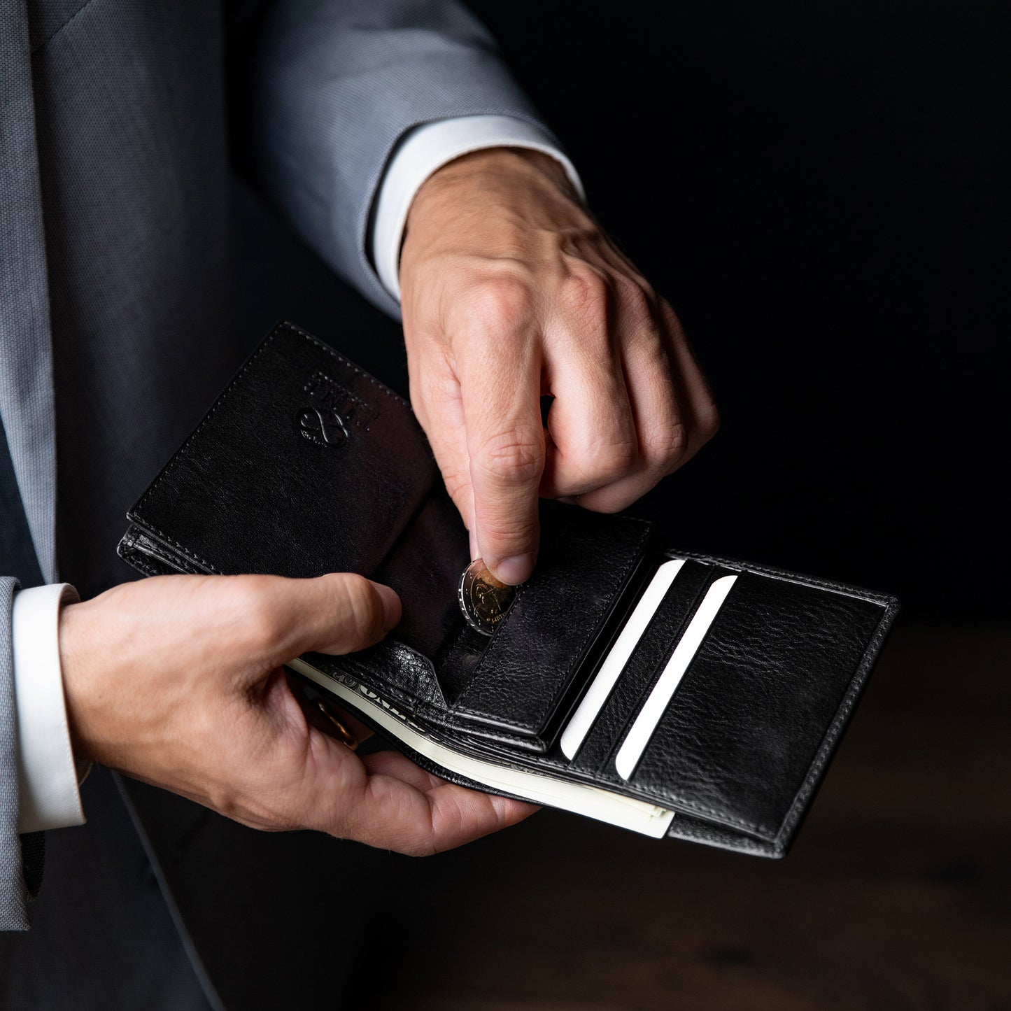 Leather Bifold Wallet - Daniel