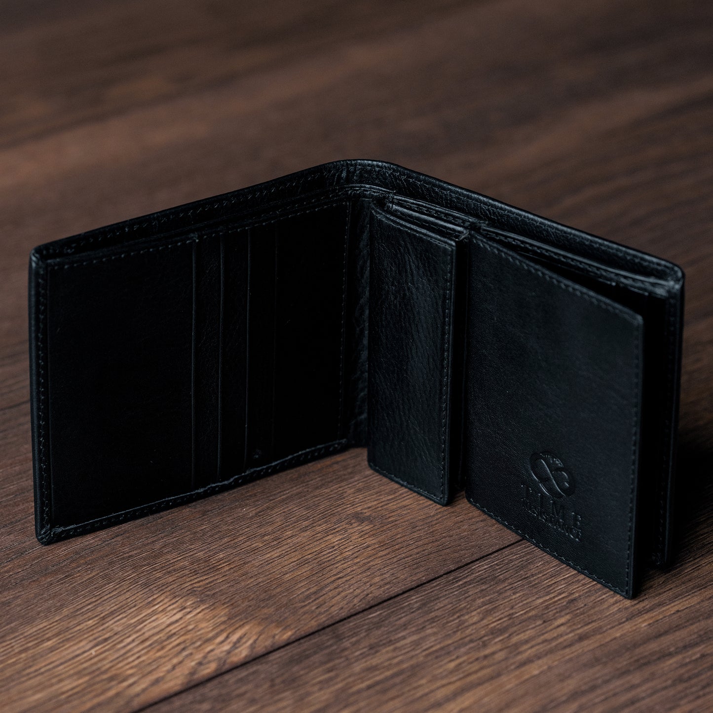 Leather Bifold Wallet - Daniel