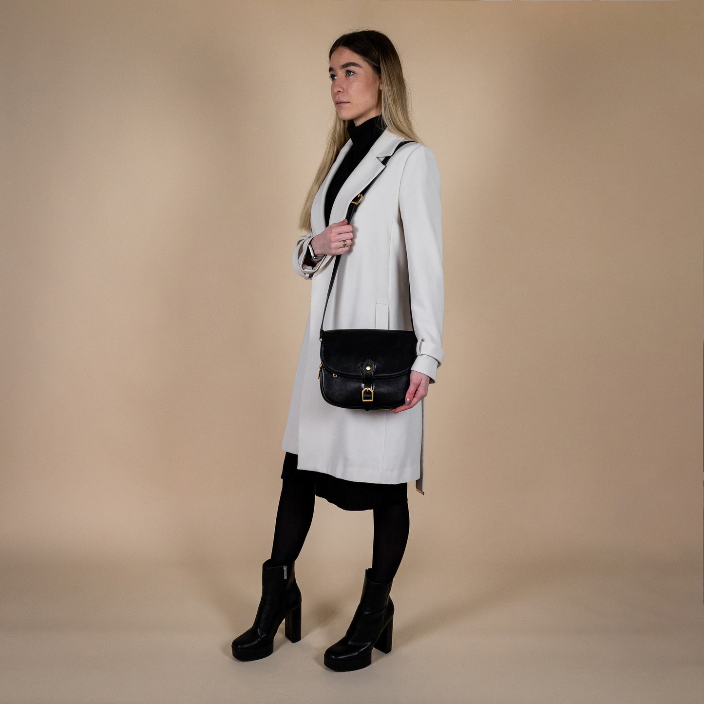 Sac en cuir pour le corps - Women In Love