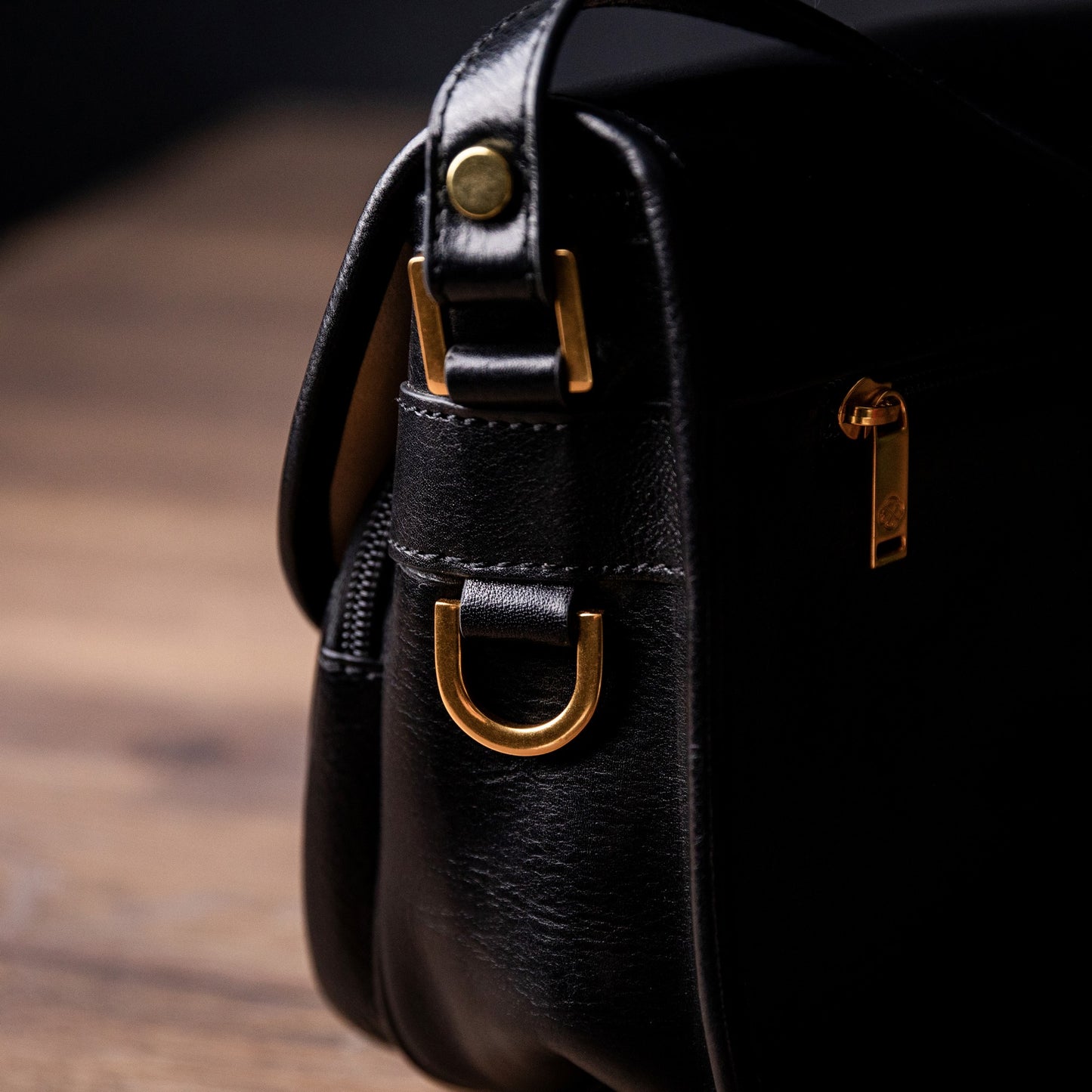 Sac en cuir pour le corps - Women In Love