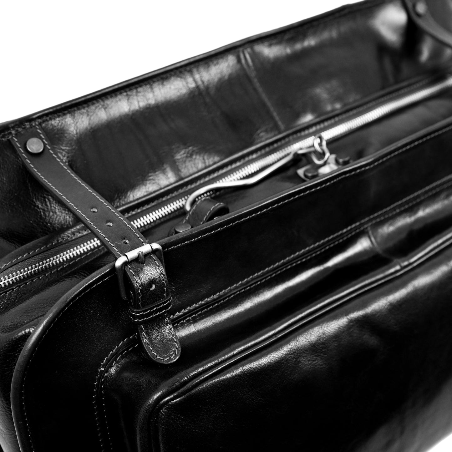 Leather Garment Bag - The Big Sleep
