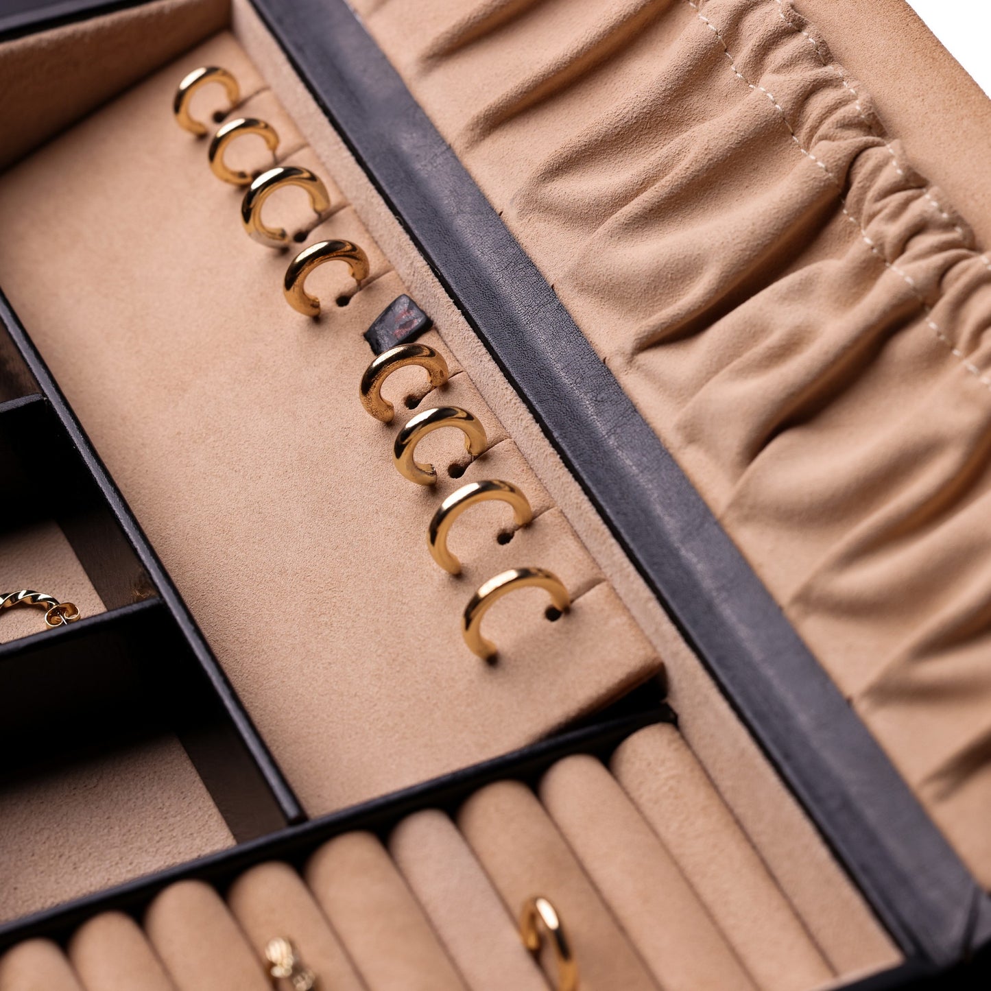 Leather Jewelry Box Accessory Box - The Line of Beauty