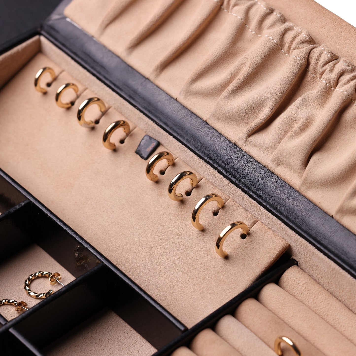 Leather Jewelry Box Accessory Box - The Line of Beauty