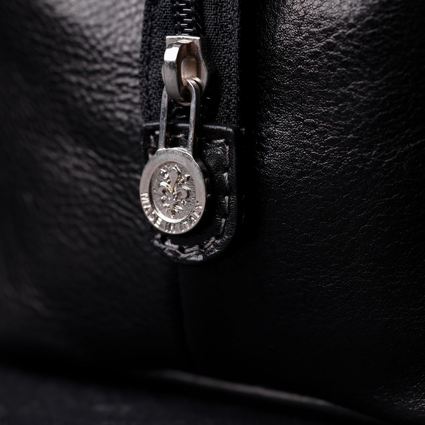 Trousse de toilette en cuir - Four Past Midnight