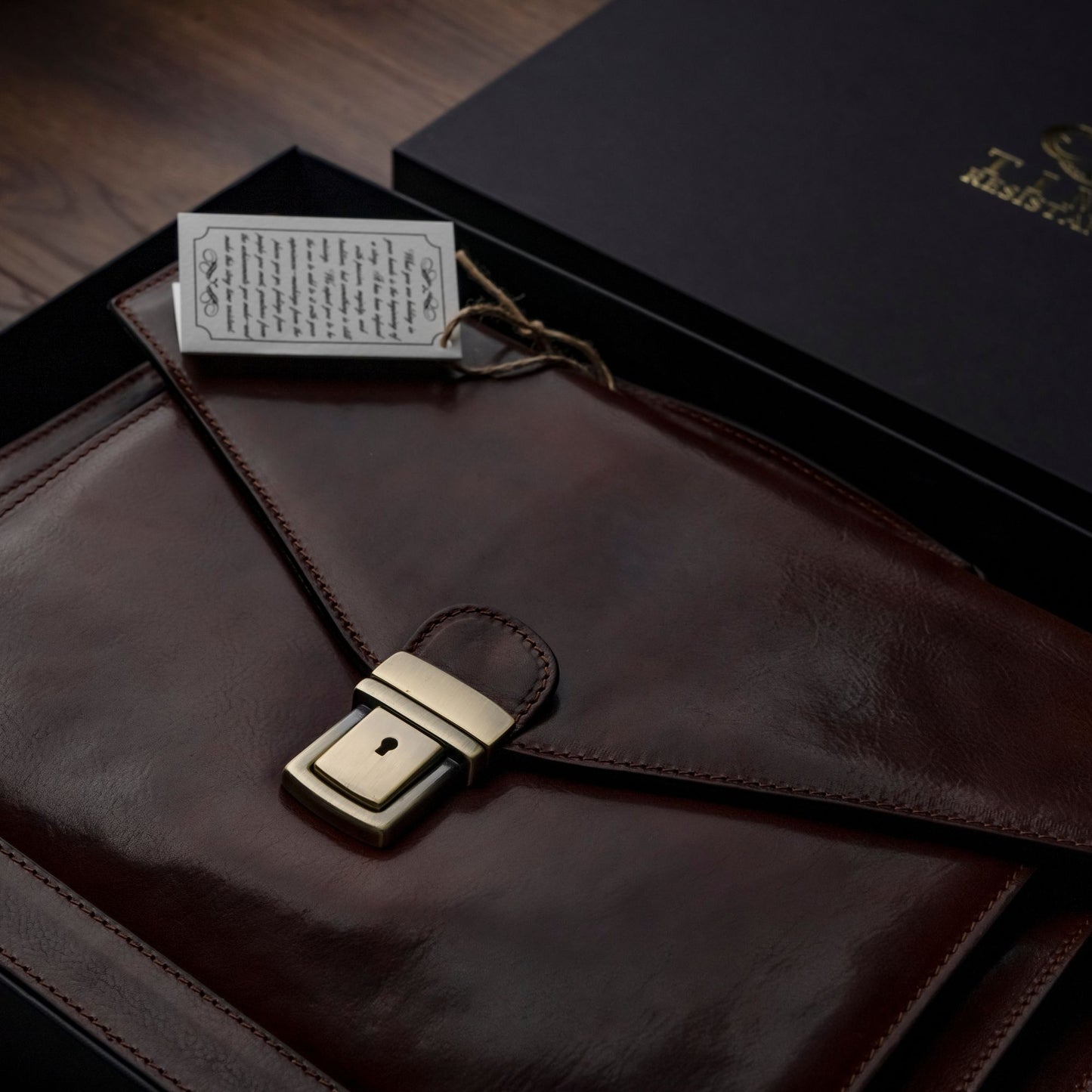 Porte-documents en cuir au design classique - The Magus