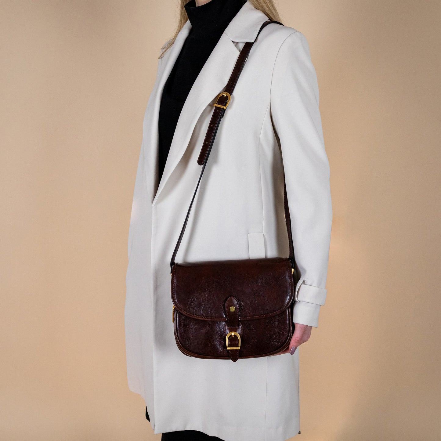 Sac en cuir pour le corps - Women In Love