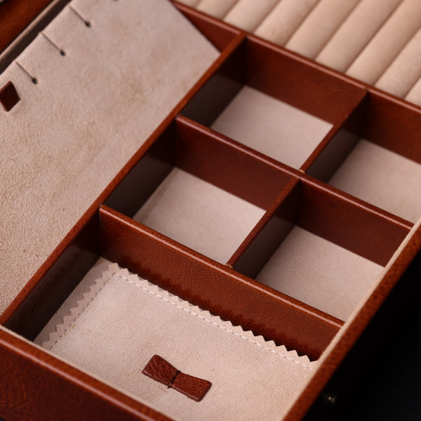 Leather Jewelry Box Accessory Box - The Line of Beauty