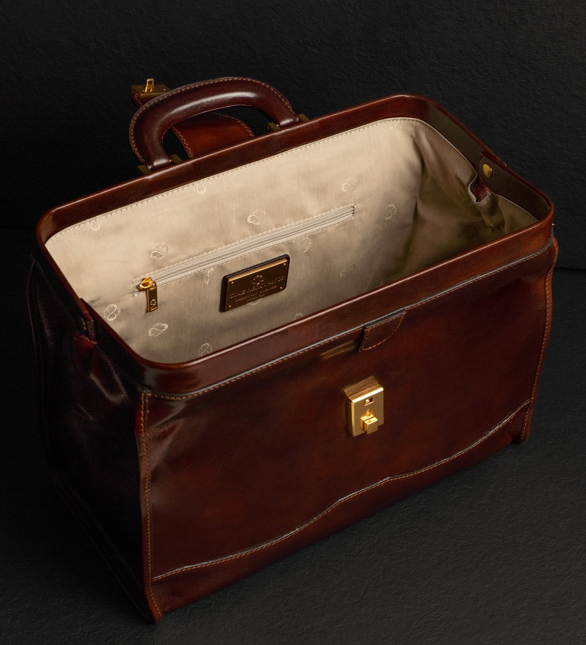 Small Leather Doctor Bag for Women - David Copperfield