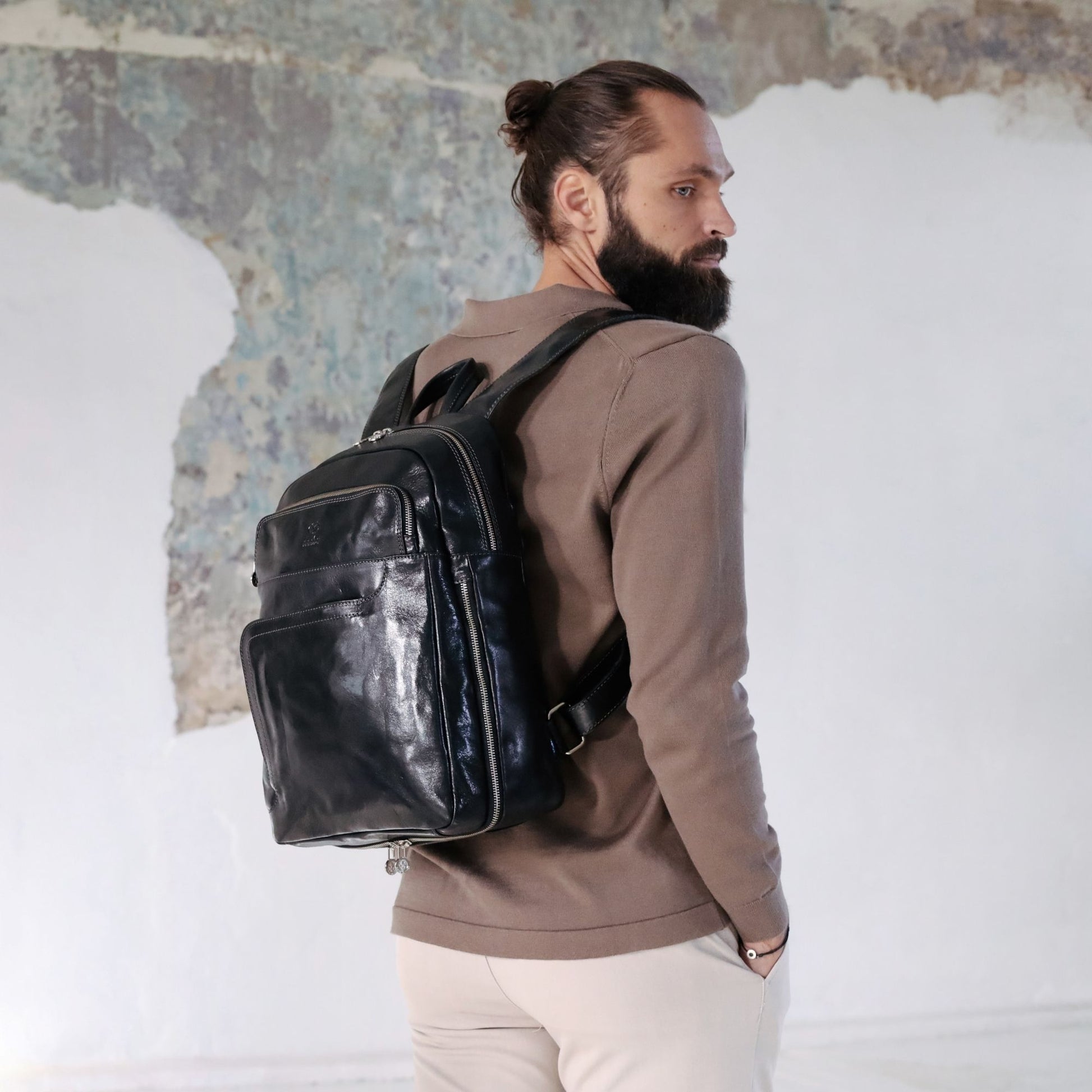 Large Leather Backpack - L.A. Confidential Backpack Time Resistance   