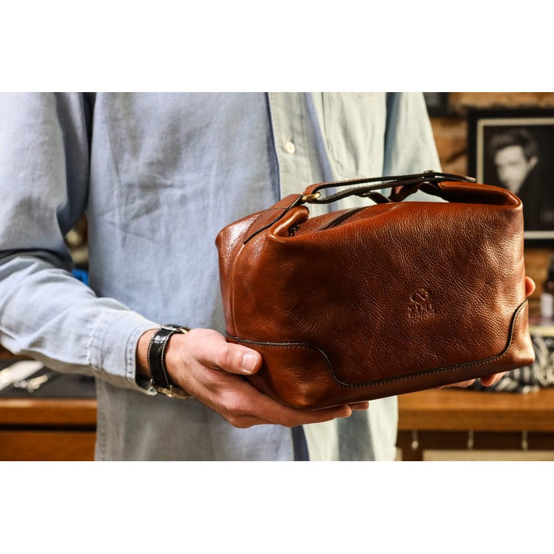 Leather Toiletry Bag - Autumn Leaves Accessories Time Resistance   